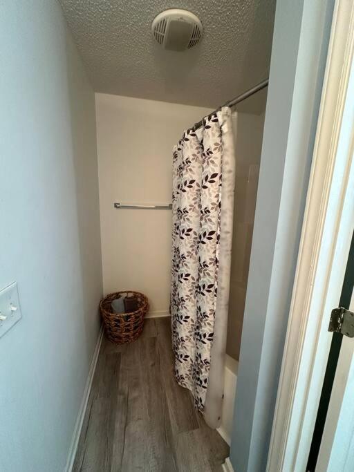 Vila Adorable 3Br/2Ba W/ Garage 2Min Walk Ecu Health Greenville Exteriér fotografie