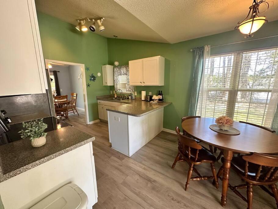 Vila Adorable 3Br/2Ba W/ Garage 2Min Walk Ecu Health Greenville Exteriér fotografie