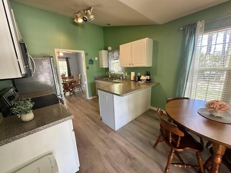Vila Adorable 3Br/2Ba W/ Garage 2Min Walk Ecu Health Greenville Exteriér fotografie