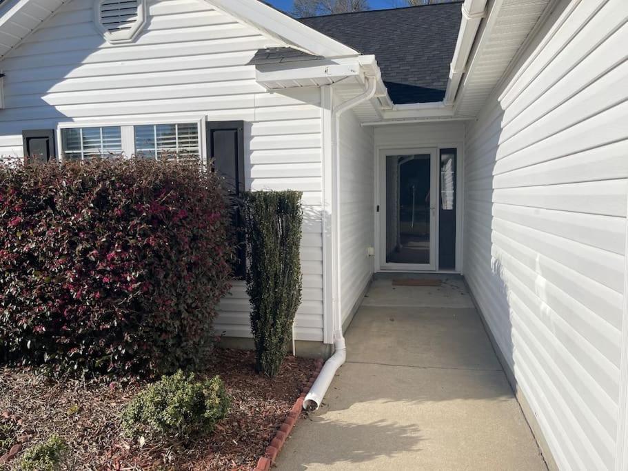 Vila Adorable 3Br/2Ba W/ Garage 2Min Walk Ecu Health Greenville Exteriér fotografie